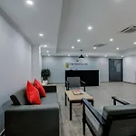 Oyo Townhouse 42 Urvashi Theatre