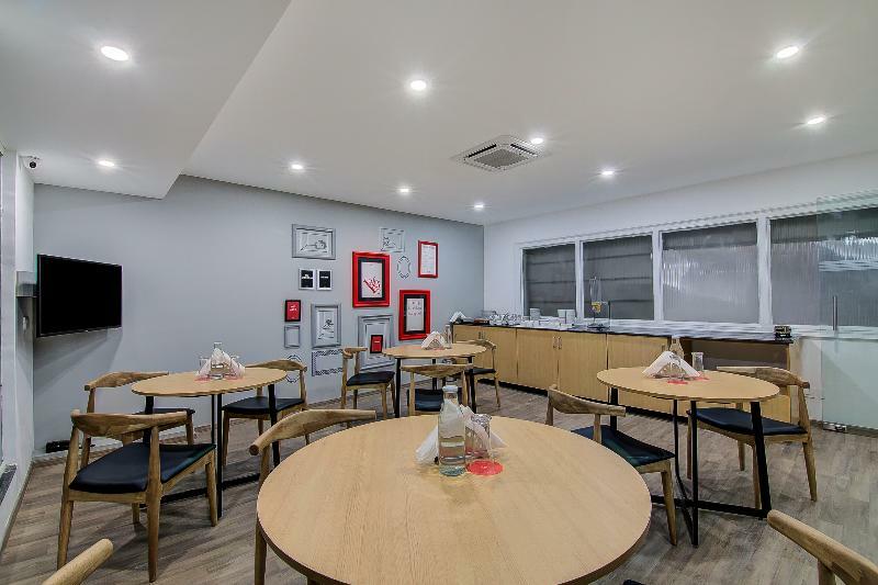 Oyo Townhouse 42 Urvashi Theatre 3* Chennai