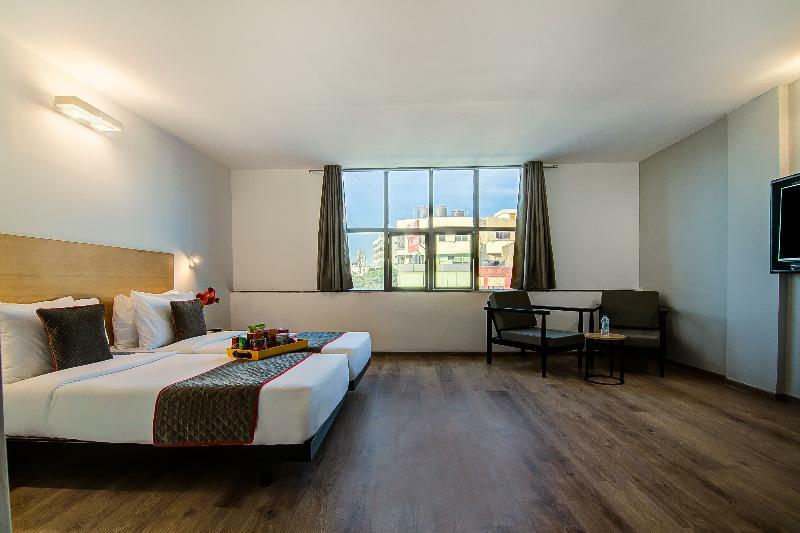 Oyo Townhouse 42 Urvashi Theatre Hotel 3*