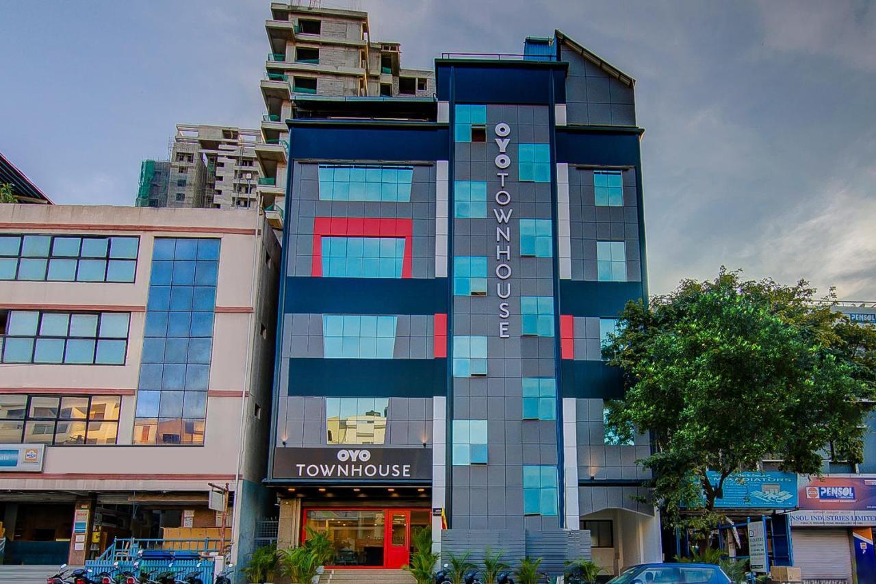 Oyo Townhouse 42 Urvashi Theatre Chennai